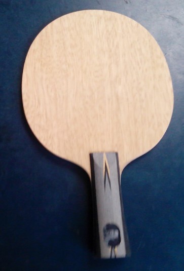 ��ɫ���õĺ���̼��ֱ������.