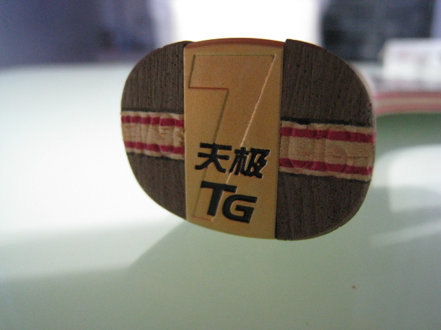 ���۳���������һ��ǳ���ʵ�����ƺã��׾����w906