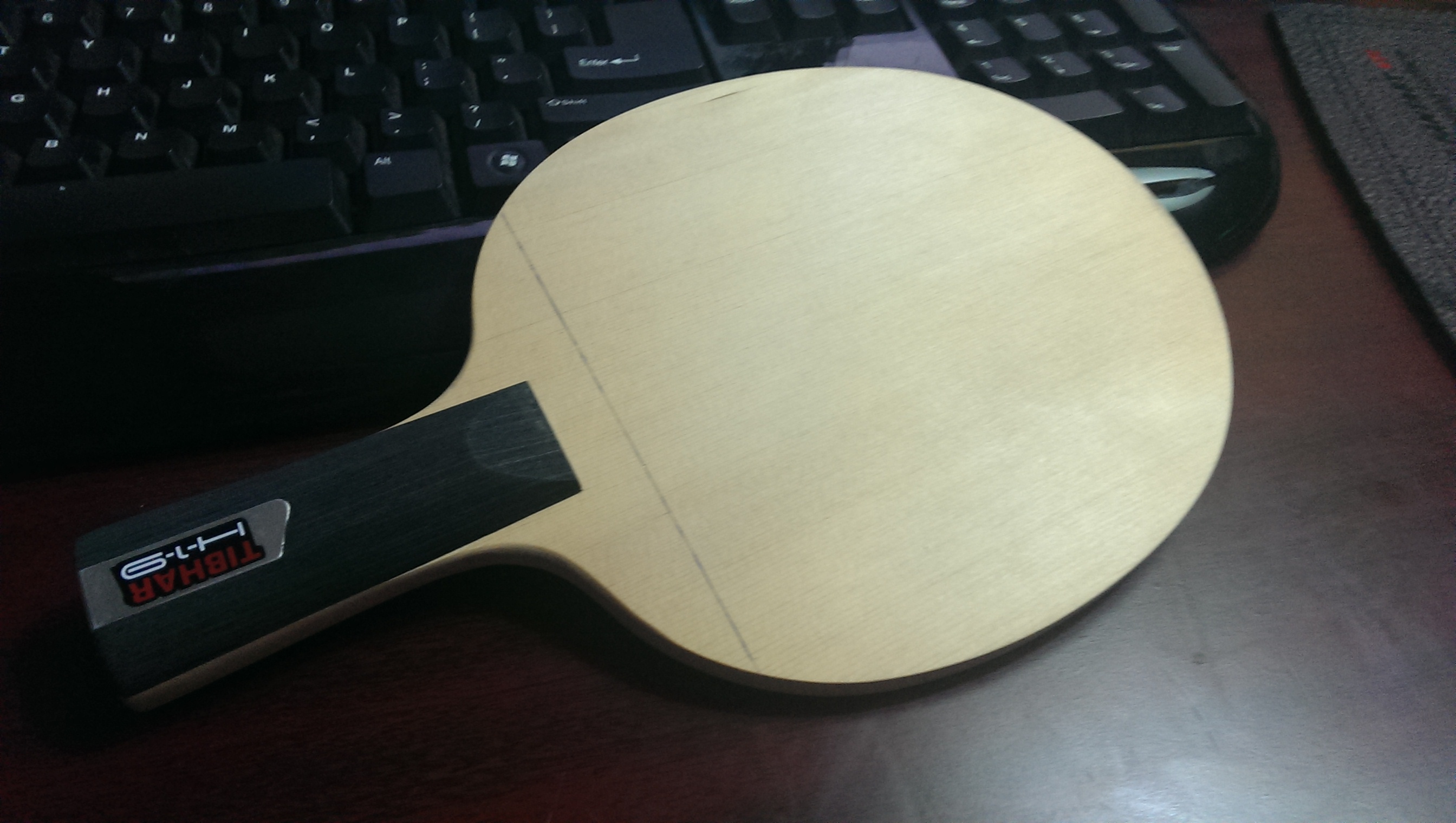 ����ͦ��H-1-9��ֱ������һ��δ���ˢ��ľҺ�����ߣ�����720���ɻ��ȼ۸���