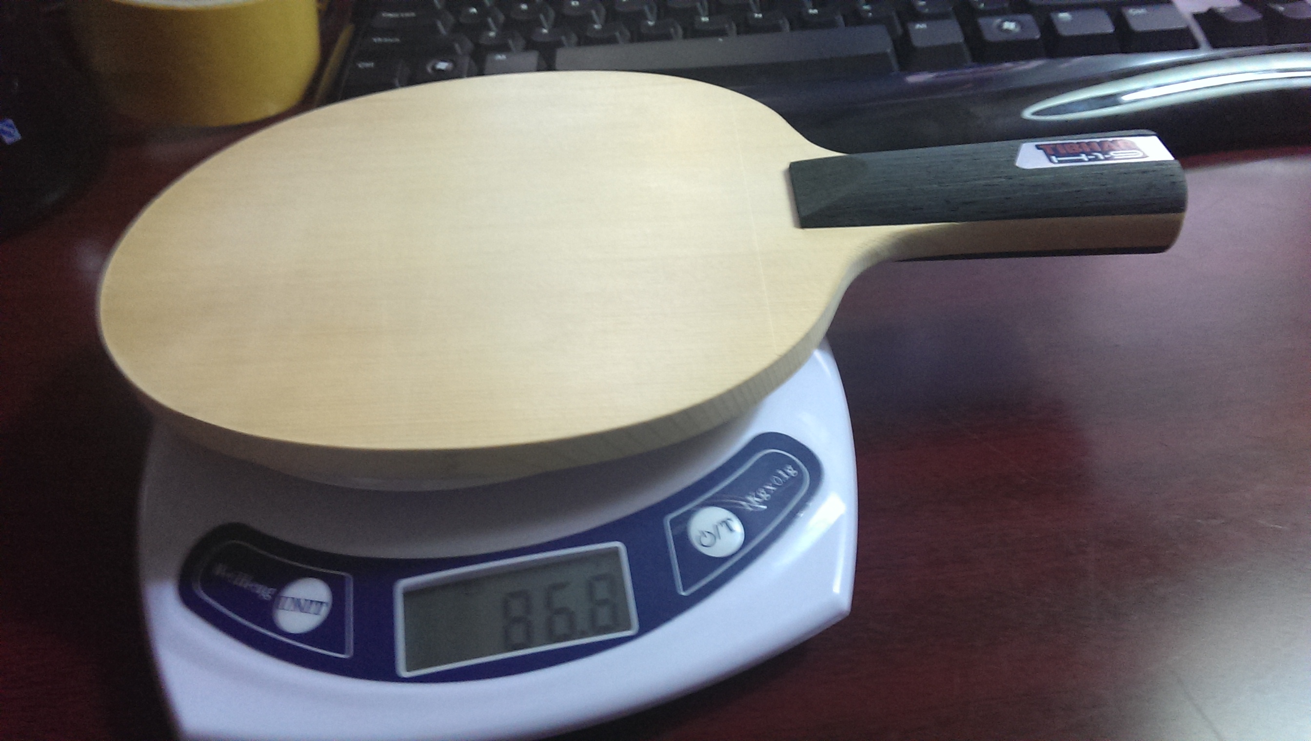 ����ͦ��H-1-9��ֱ������һ��δ���ˢ��ľҺ�����ߣ�����720���ɻ��ȼ۸���