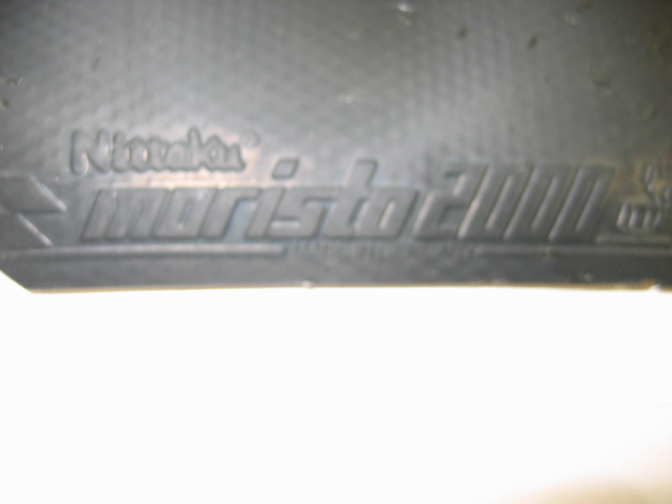 ɫ M2000 ɫƤ