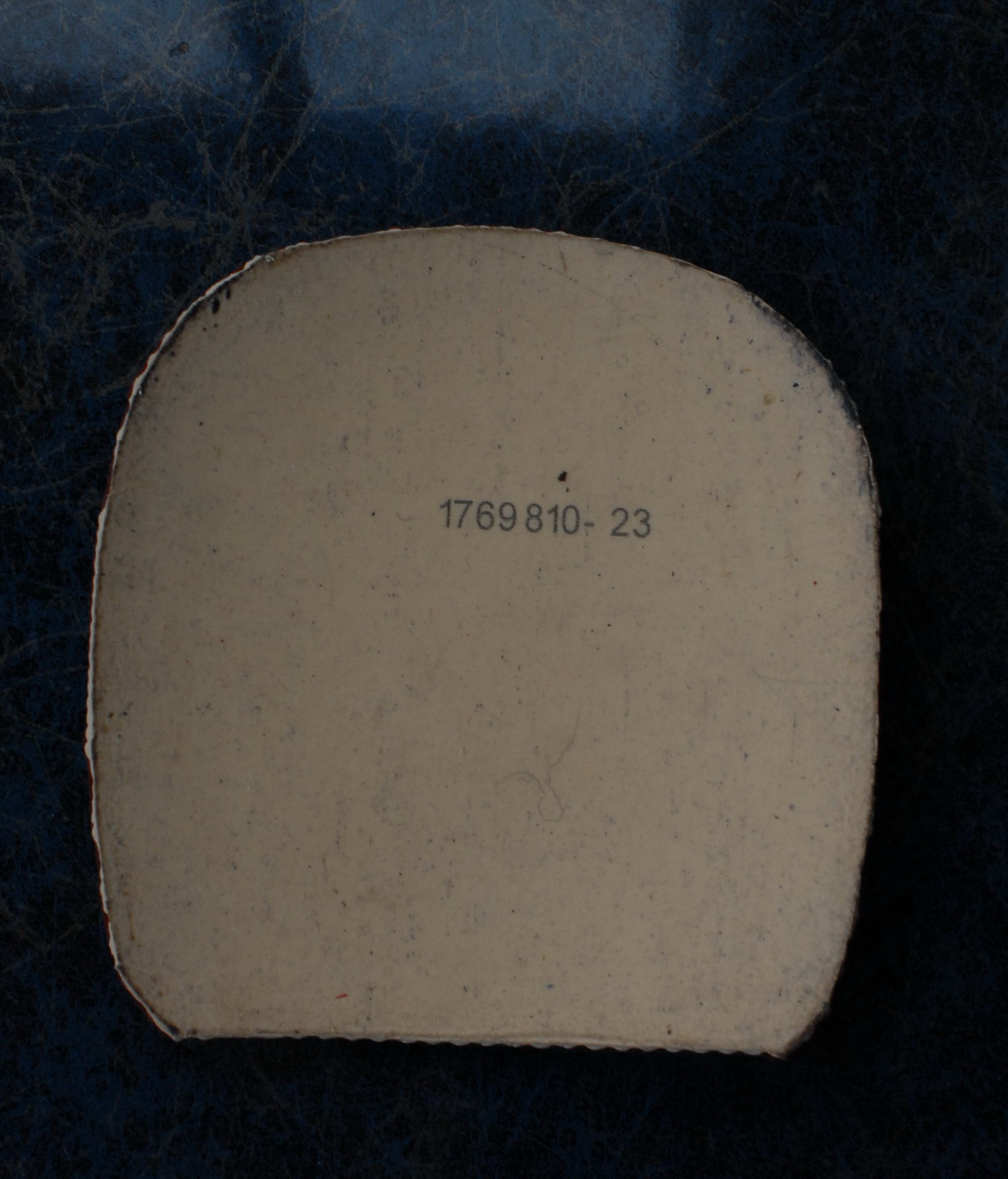 ֱ F1ȺɷDUROά388d-1