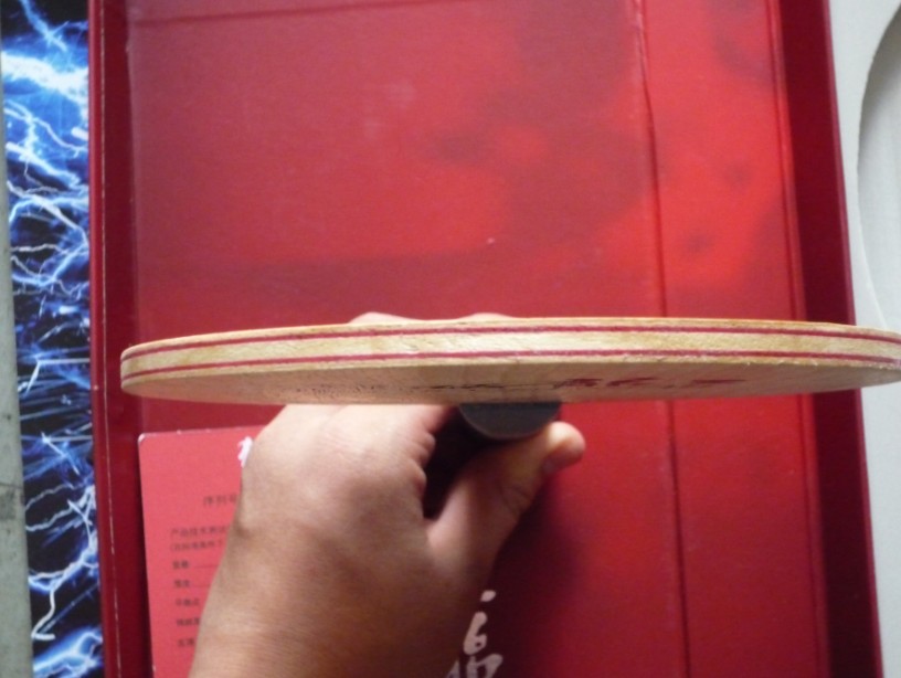 ����һֻ��Ʒ�ó�ɫ��Ʒ��������ú�ȿ����3 ��3