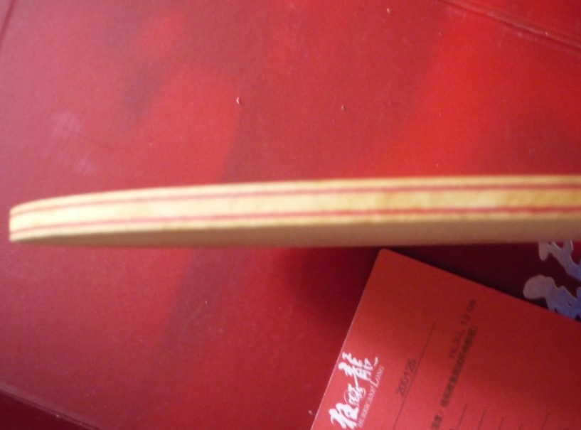 ����һֻ��Ʒ�ó�ɫ��Ʒ��������ú�ȿ����3 ��3