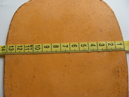 ��һ���ɫ������ͦ������