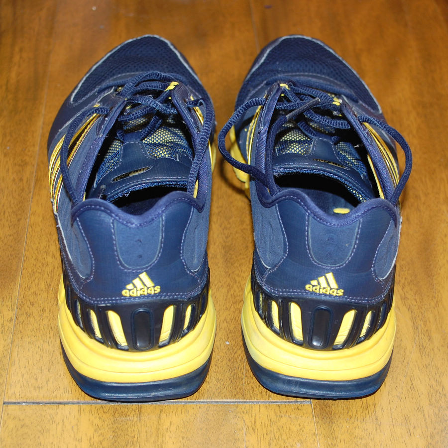 [��]adidas�˶�Ь 45�� 100Ԫ���� ��һ�����໤��