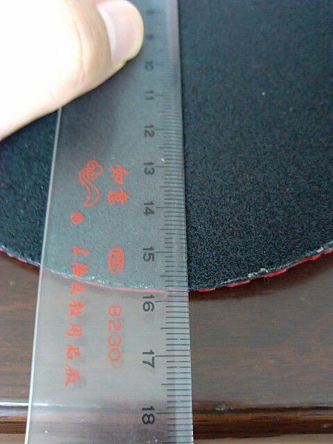 �������V��һ���ɫ��Z���������и