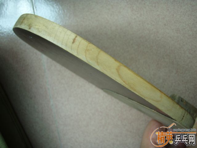 ��һ���ڵ����ƽ𣬱��VL8541,750���ʣ���һ���µĽ�����V��QQ34639432