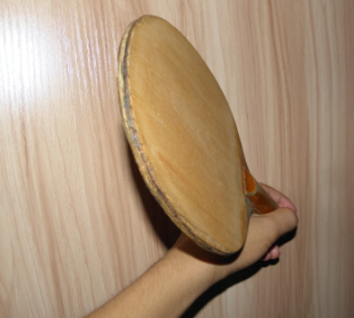 һ���϶��ƺ��ĵװ���ۻ򽻻�