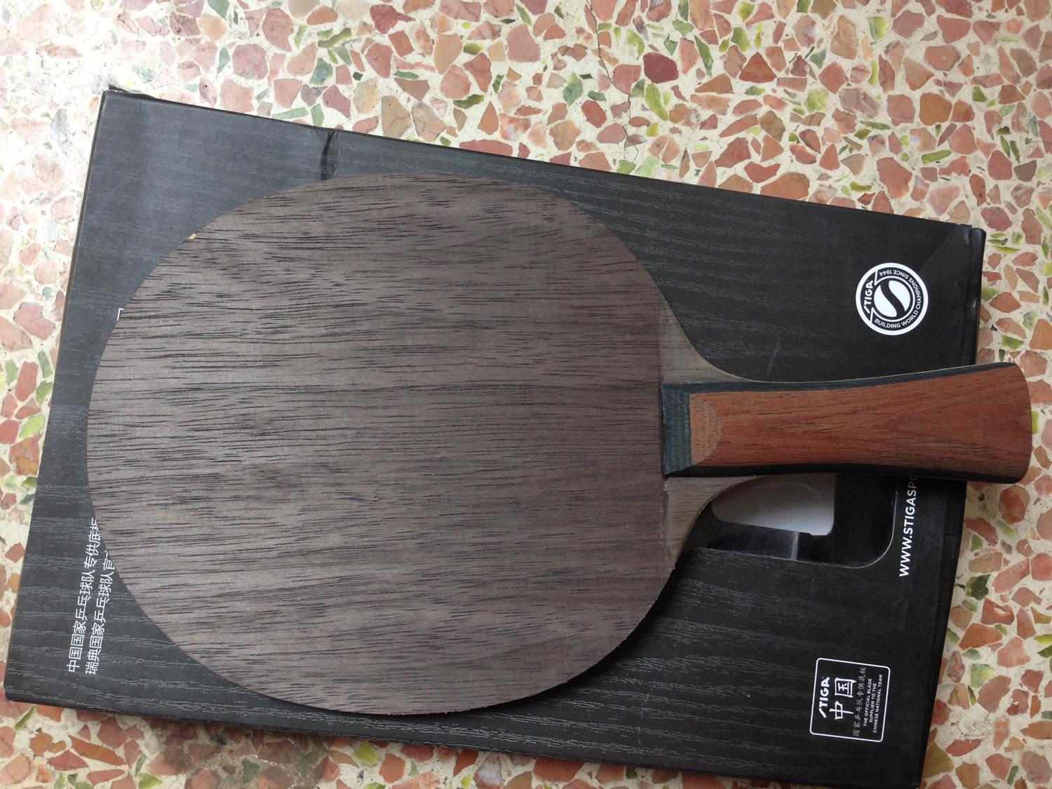 �������˰���ÿ�ζ���ֱ�塣����82g��� ��OC�������ף�����С�˼����ɺ��ԣ����и����ͼ��