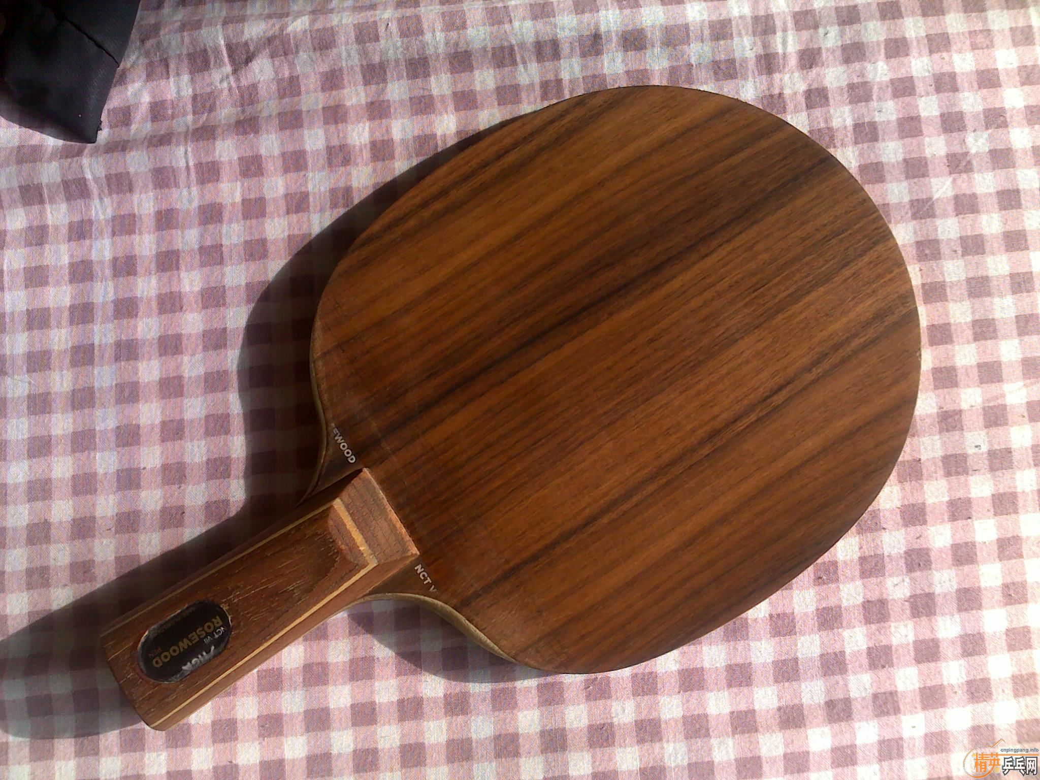 ��Ʒ���л�----------------------------------------------------õ����