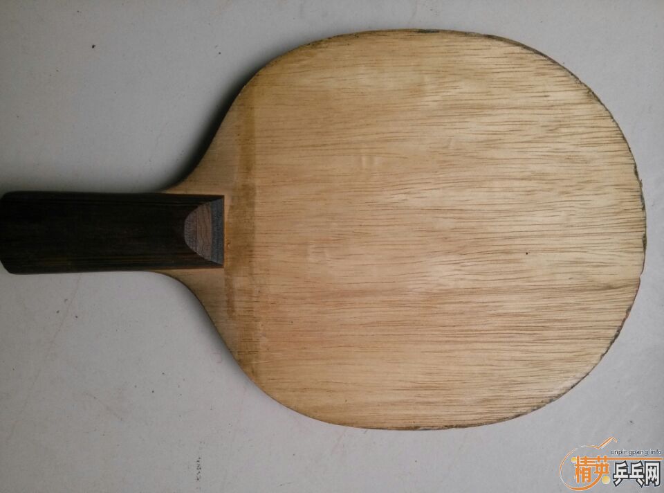 �����ѳ�����ɫ�ɵ������ⲣ����450���ʣ�