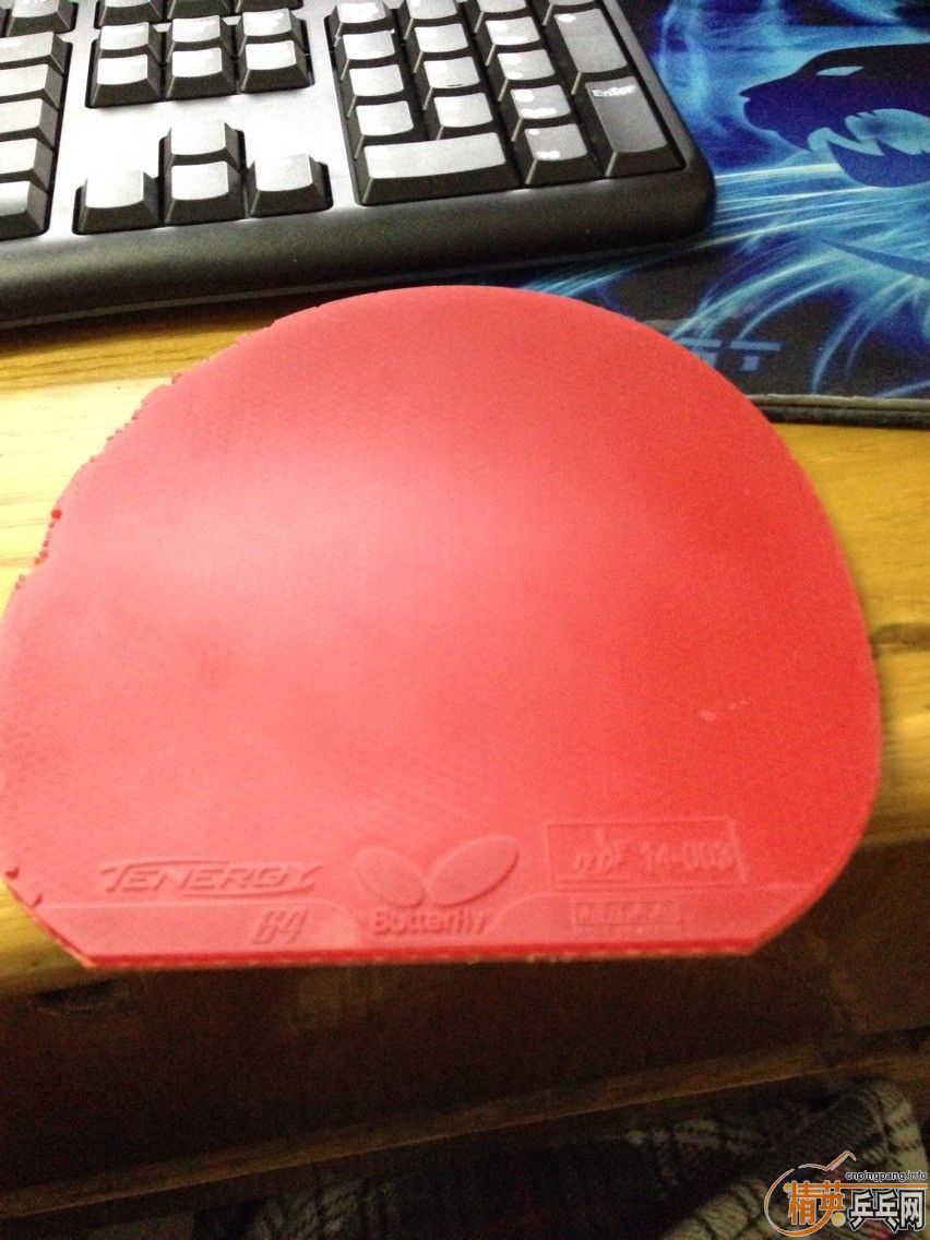 ��ɫT64  1.9  165���ʣ����ٶȴ��ߣ���ͷ���һ�Ž�Ƥ�ˣ�