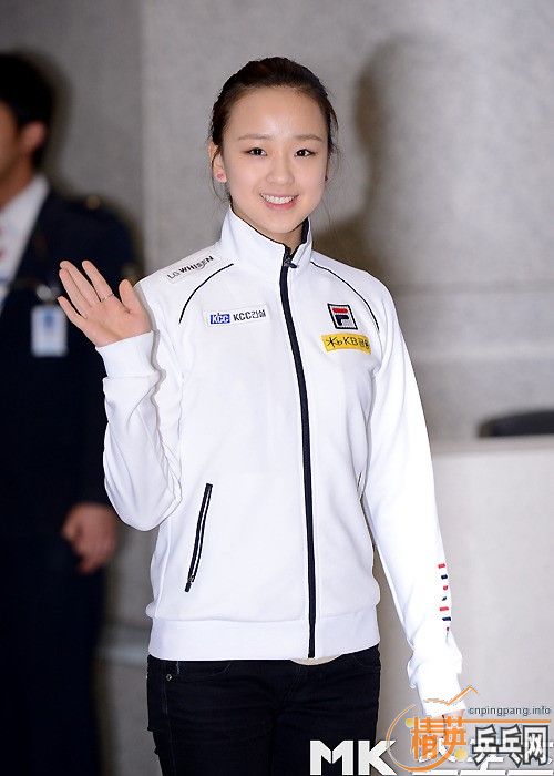 �����ɡ���T05FX��ɫ+adidas˫������+�α꿨��+donic��«����+��˫ϲ������