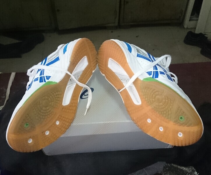 [ԭ��]����99�°�˹��˹�¿�ƹ����Ь��42��