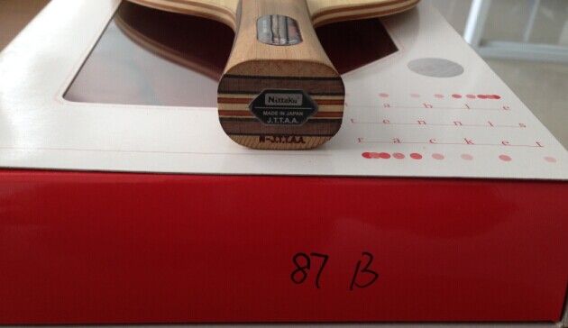 û���ü��ε����������ִ����һ��ͬ��û���ü��εĺ�ɫEL-P