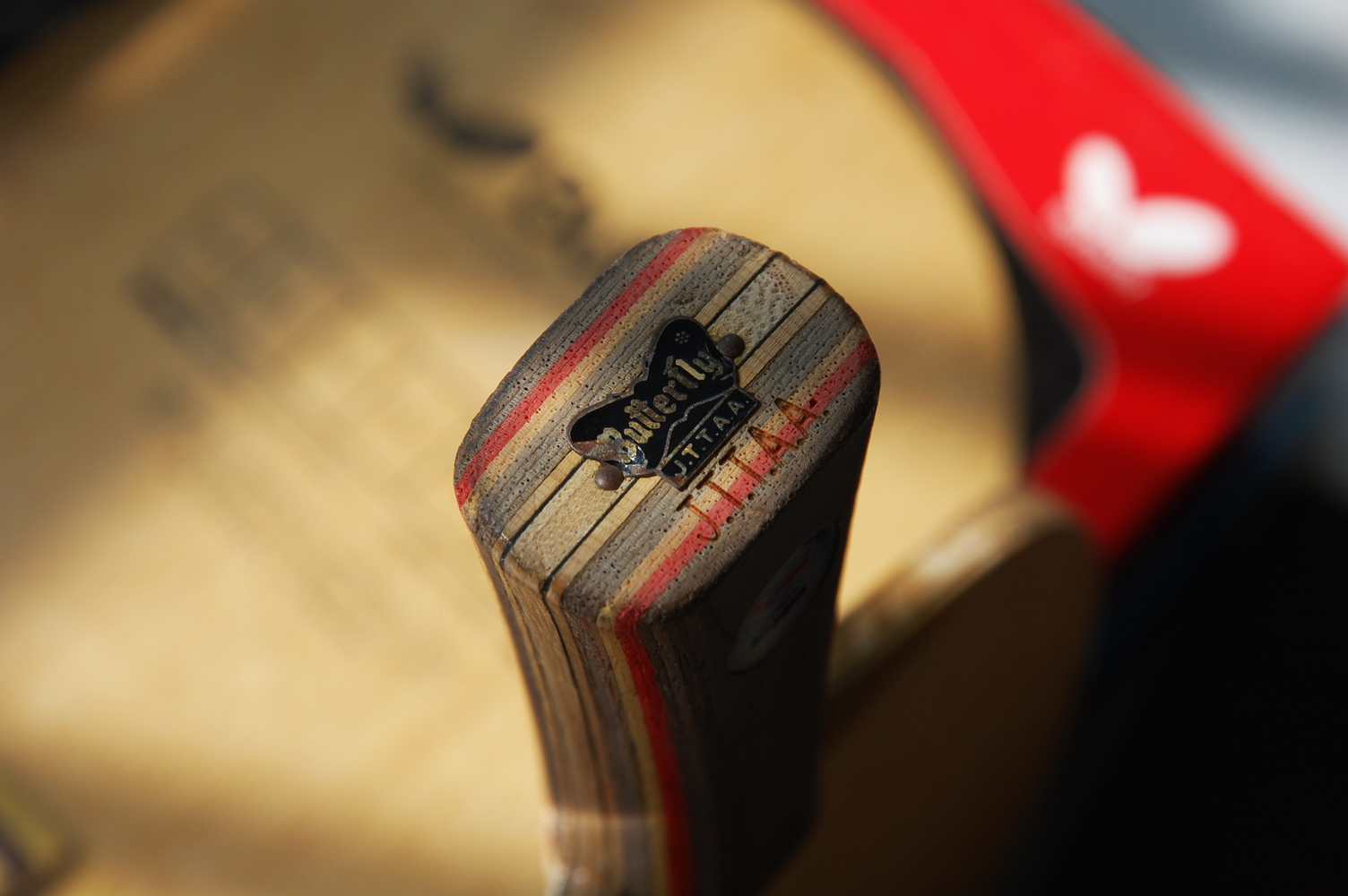 ����Ʒ��ذ�ۣ�500��˳����������������̼��39��2.15��Ƥ2�ţ��������𣬲�ϲ���Ƶ�