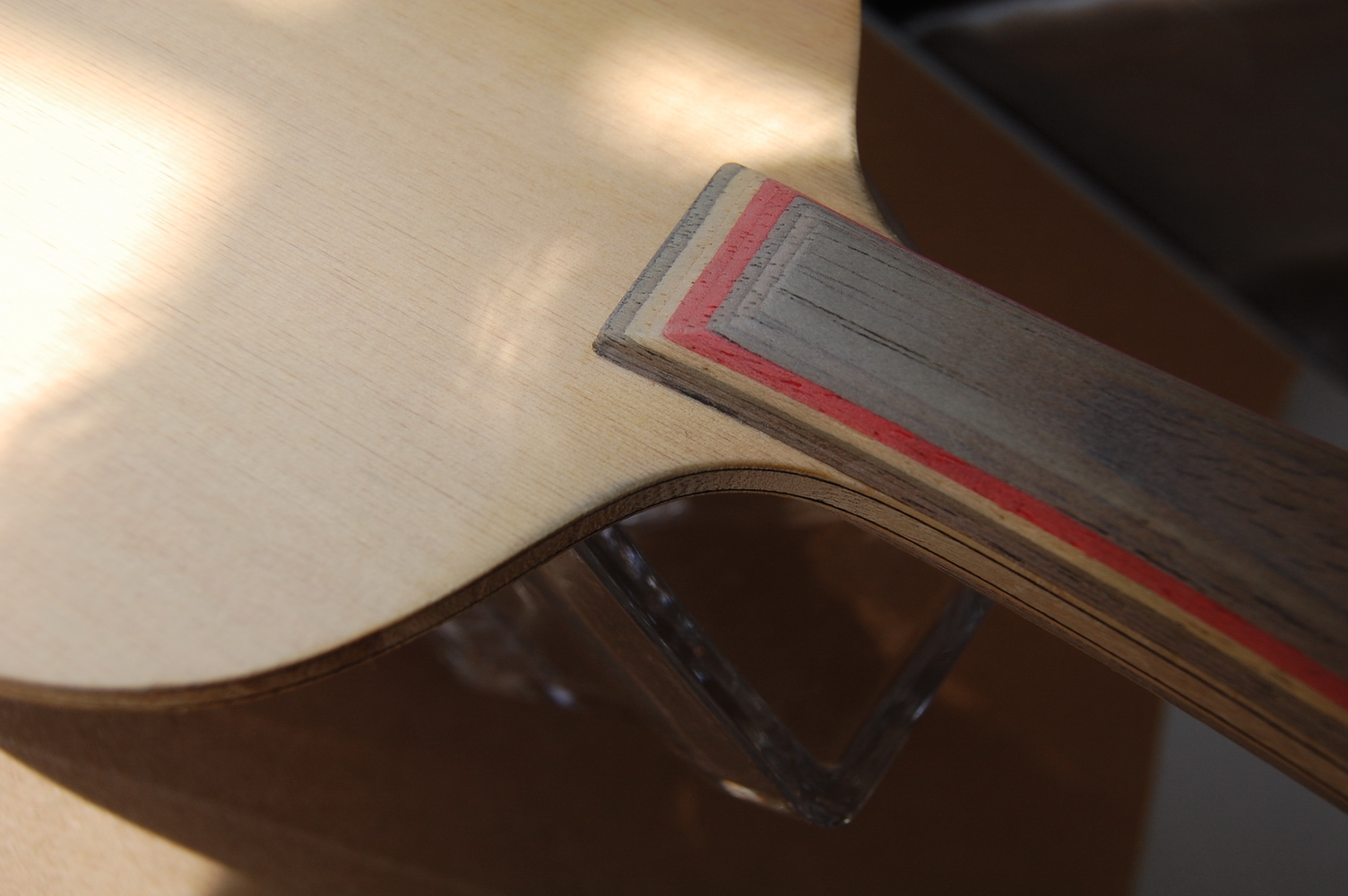 ��ɫ95�¶����л�J����̼�����һ��95��Roundell��650����ͨ����������ˬ�����75��Neo��3����������