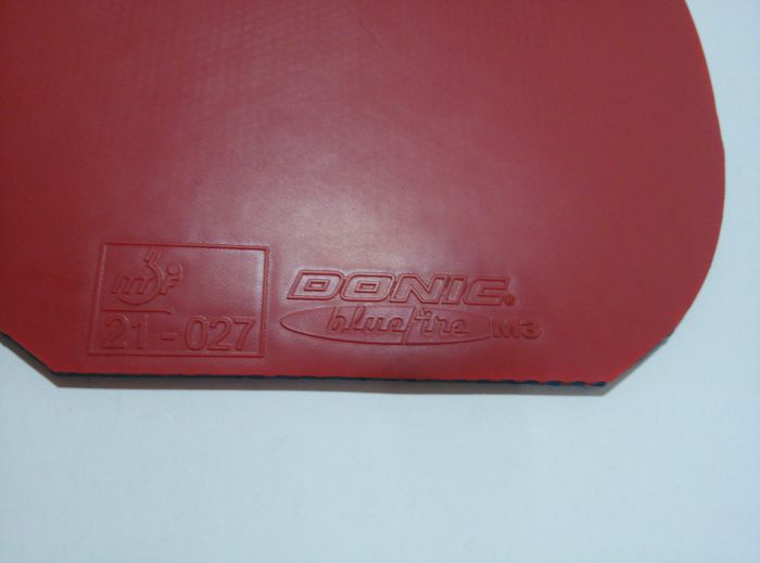 �������ɫ����M3��һ���ɫ����M1��