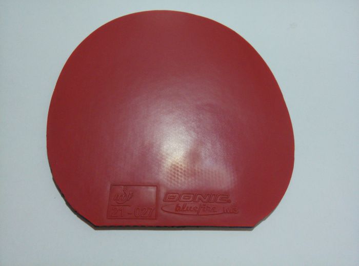 �������ɫ����M3��һ���ɫ����M1��