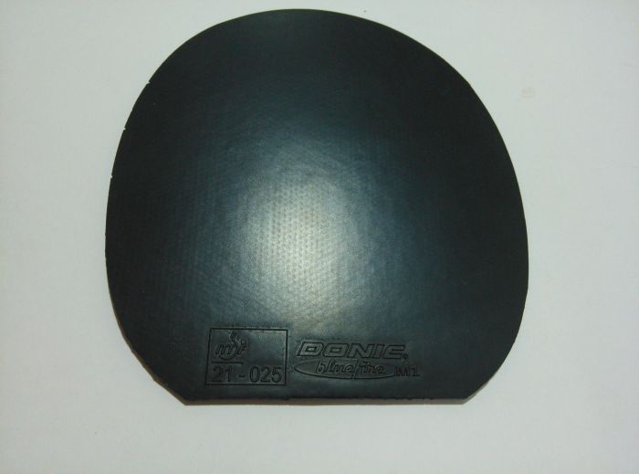 �������ɫ����M3��һ���ɫ����M1��