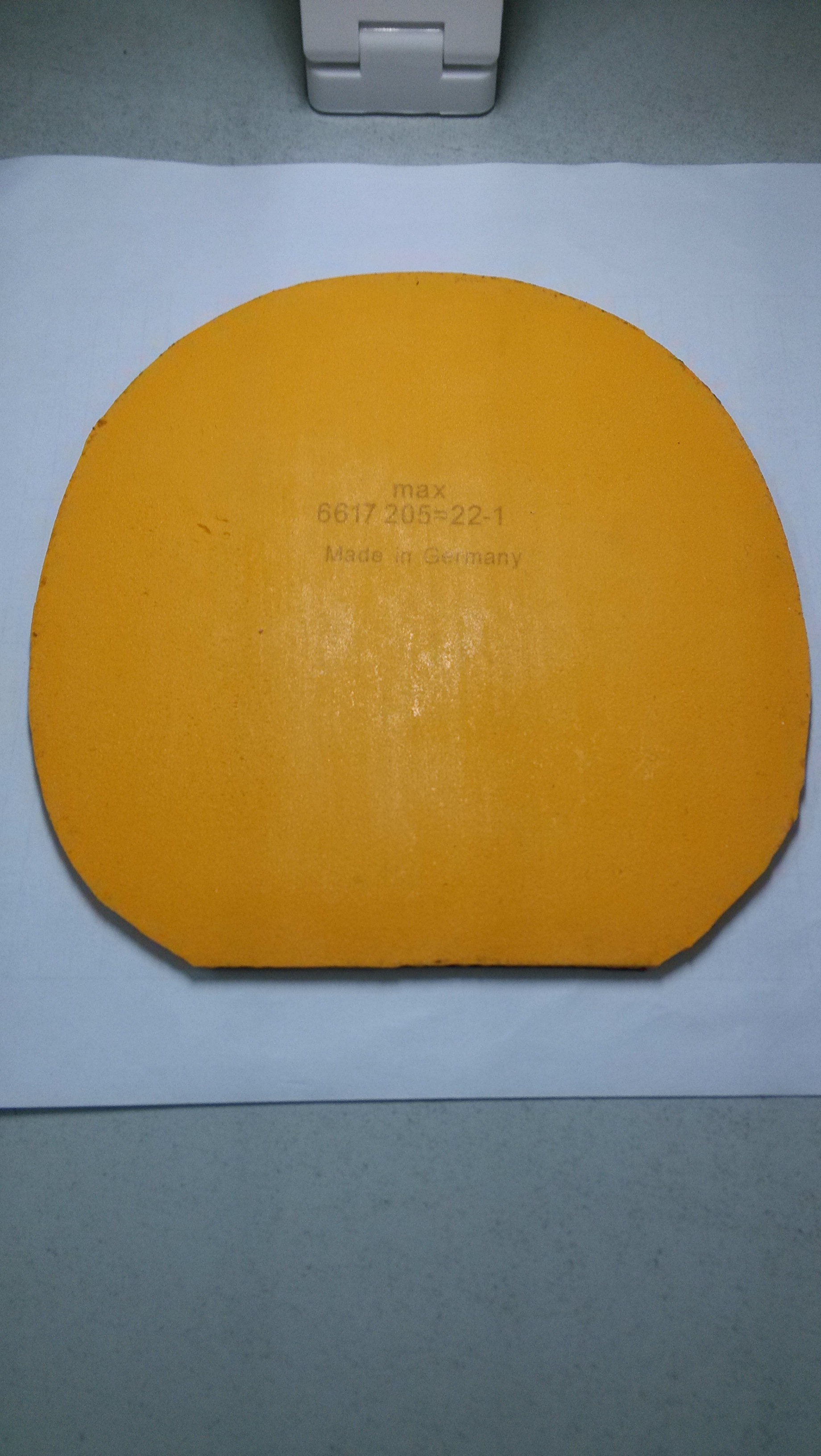 出两张红色横板面多尼克蓝火升级jp01和巴拉库达胶皮