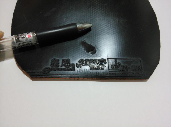 ������������ذ���������ɫ����棬��һ�ź�ɫ��3��