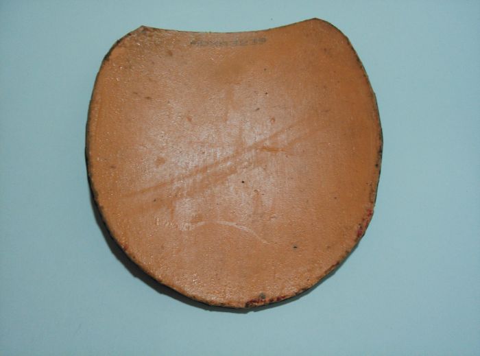 ������������ذ���������ɫ����棬��һ�ź�ɫ��3��