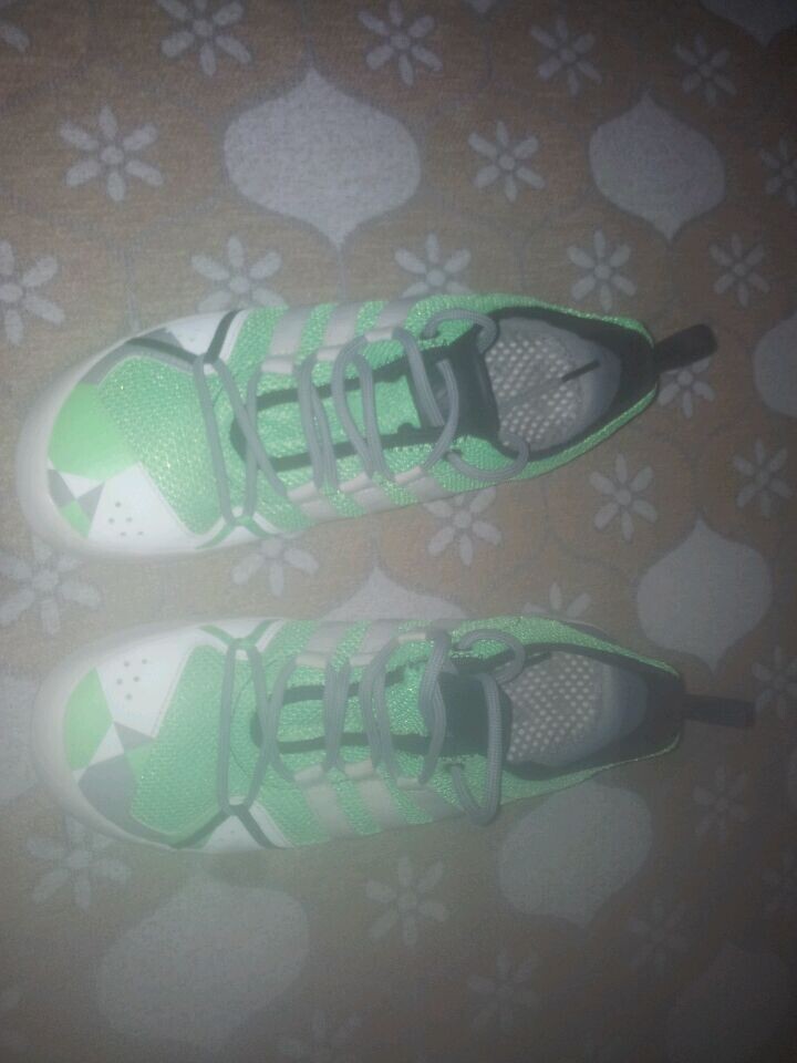 ���۰���Ь��