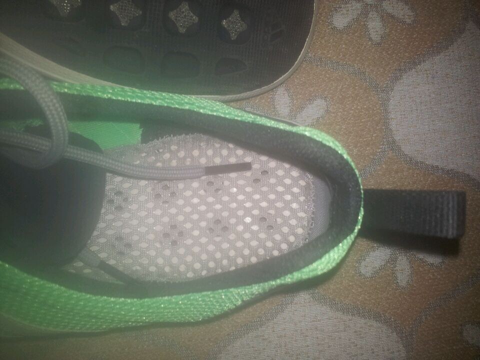 ���۰���Ь��