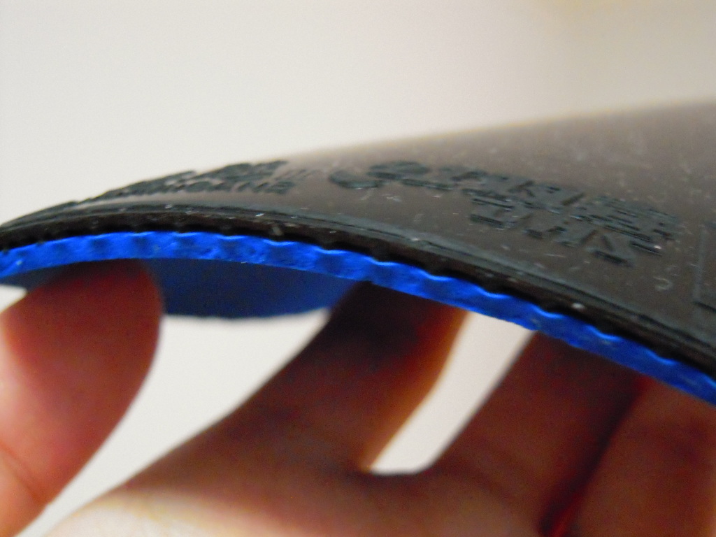 �����л���˫ϲNEO������ʡ��3����ɫ2.1��40�ȣ�210���ʡ�