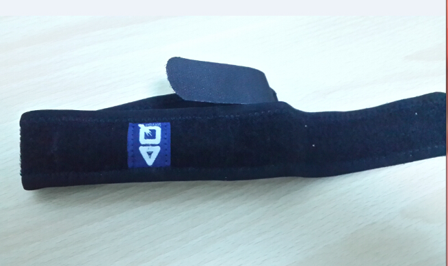 ���˦�����·�Ь���׽�����100�����ϵ��κκ��