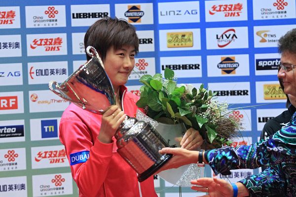 <strong><font color="#ff00ff" size="5">չٵĵ˫ϲͦƳ2014ƹʮ¼ͼƬѡ</font></strong>