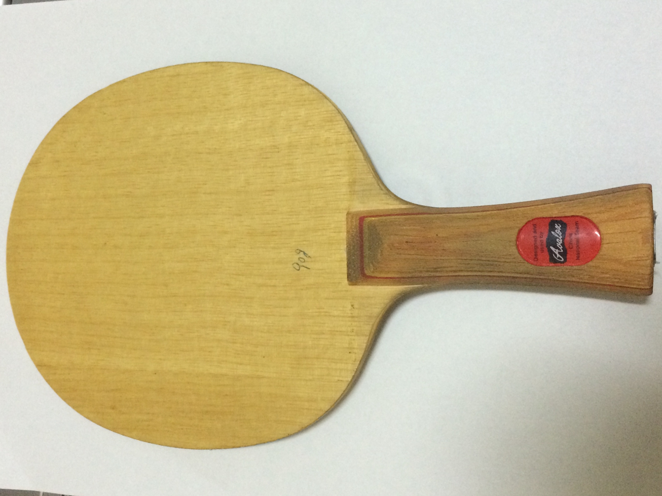 ��һ�Ѱ��ӣ��հ�sitga xo��������ע��NP500, inn alc�� boll w7 alc zlc������һ��adidas��