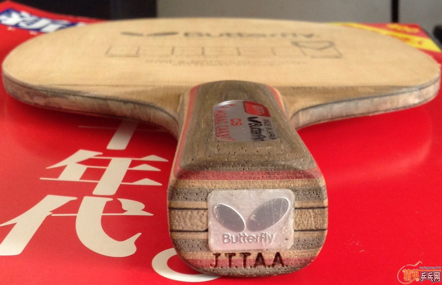 ��һ����̼������ǽ���������