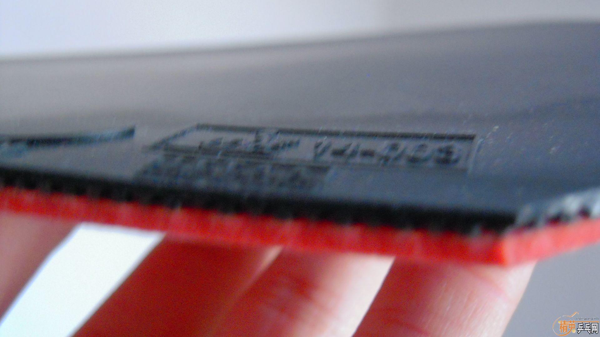 �������к���T64����ɫ2.1��260���ʣ��������飡