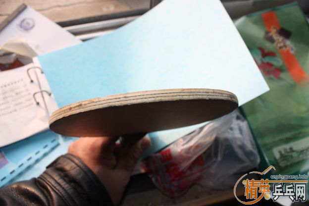 ��� 7P2A CARBON