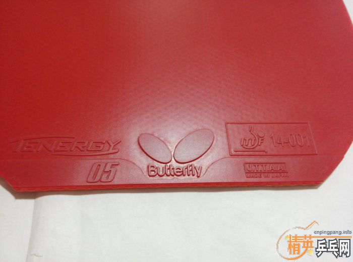 ��һ����2�εĺ�ɫT05����ɫ�ǳ��׽