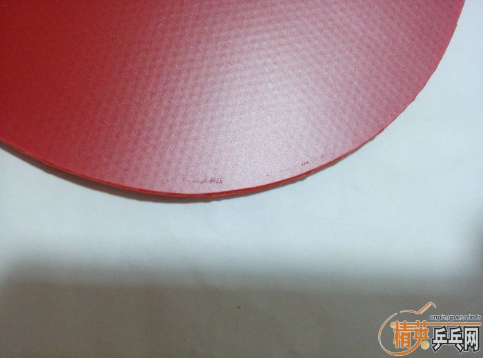 ��һ����2�εĺ�ɫT05����ɫ�ǳ��׽