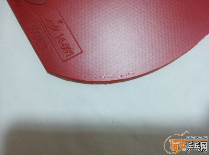 ��һ����2�εĺ�ɫT05����ɫ�ǳ��׽