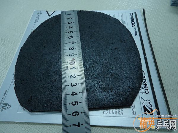 ���ѳ������׽������Ǻ�ɫ��һ���ɷHD��һ�����������רҵ��