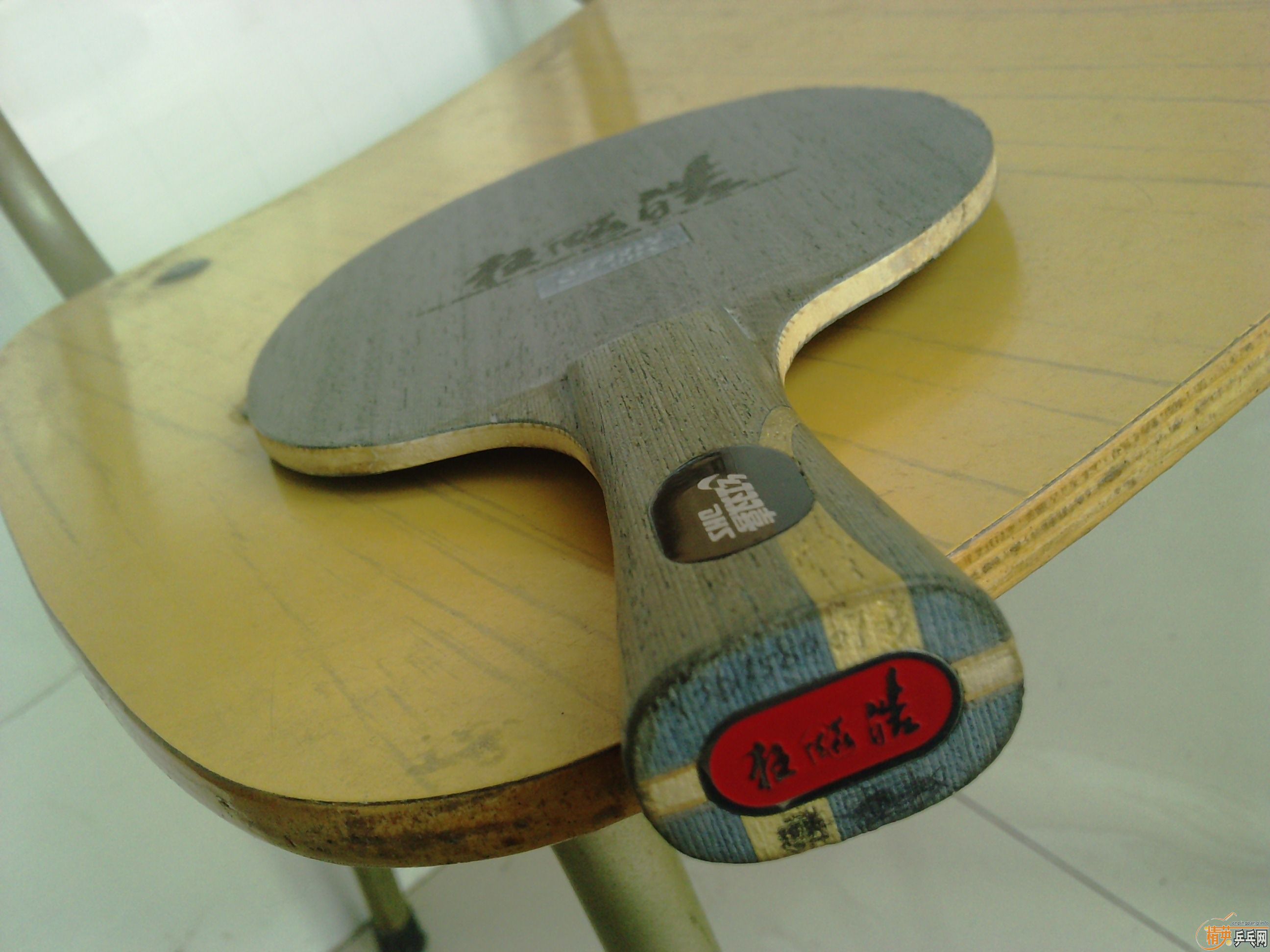 ���𩻻���߲�ģ���һ�齺Ƥ