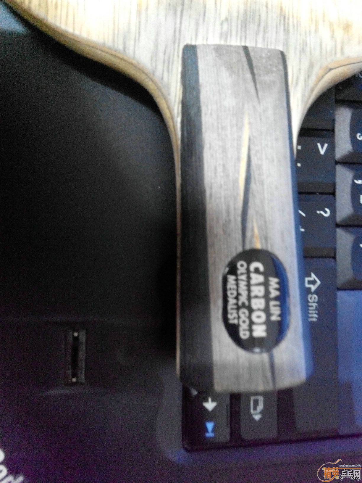 ��ɫ������������ֱ̼��400������