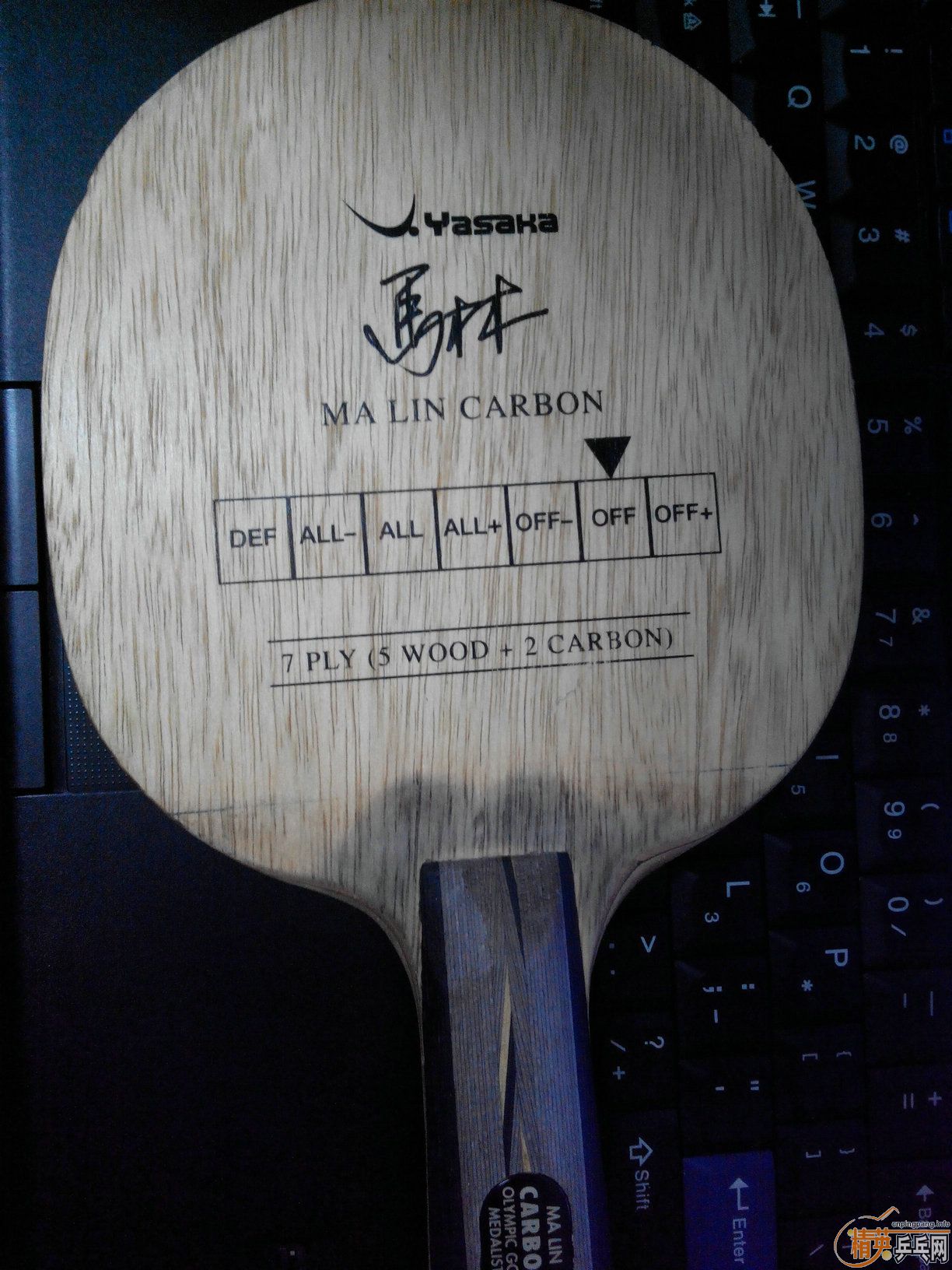 ��ɫ������������ֱ̼��400������