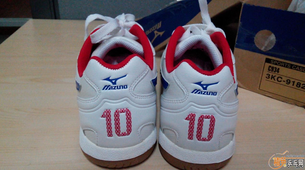 &&&&&&��һ˫40��255MM����Ũ9.9���˶�����Ь,�޺��𽺴��.ר���.******