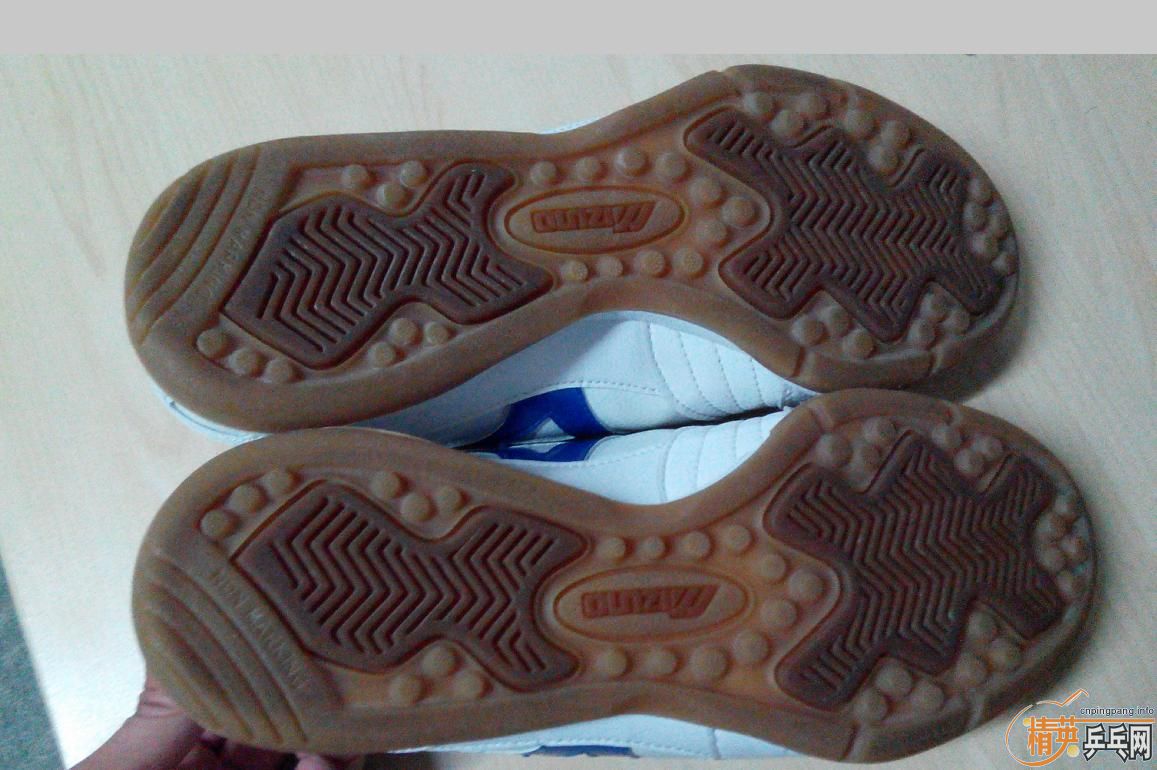 &&&&&&��һ˫40��255MM����Ũ9.9���˶�����Ь,�޺��𽺴��.ר���.******