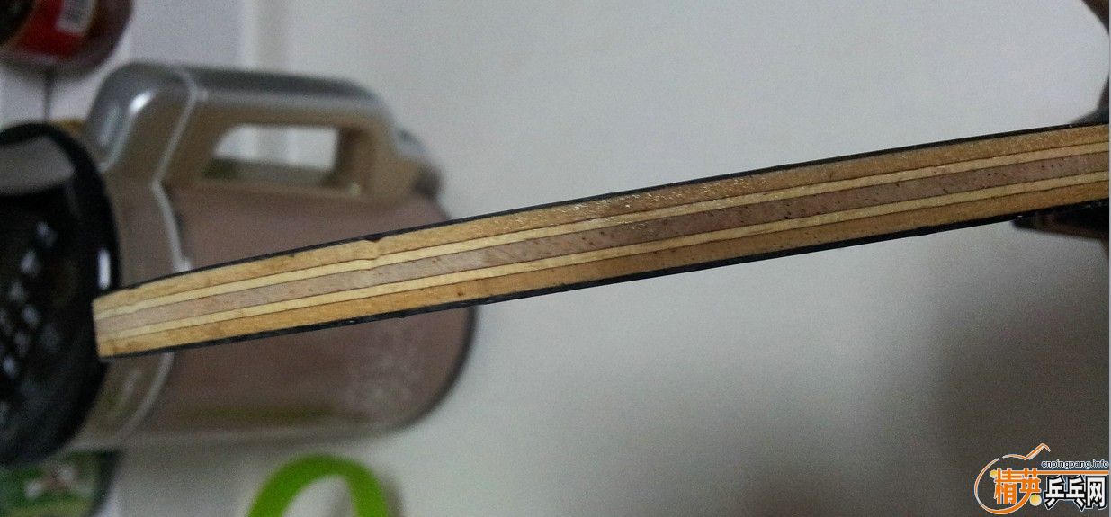 ��һ�Ź���39��2.2  ��ͦ�κ�ɫ��ը��98��