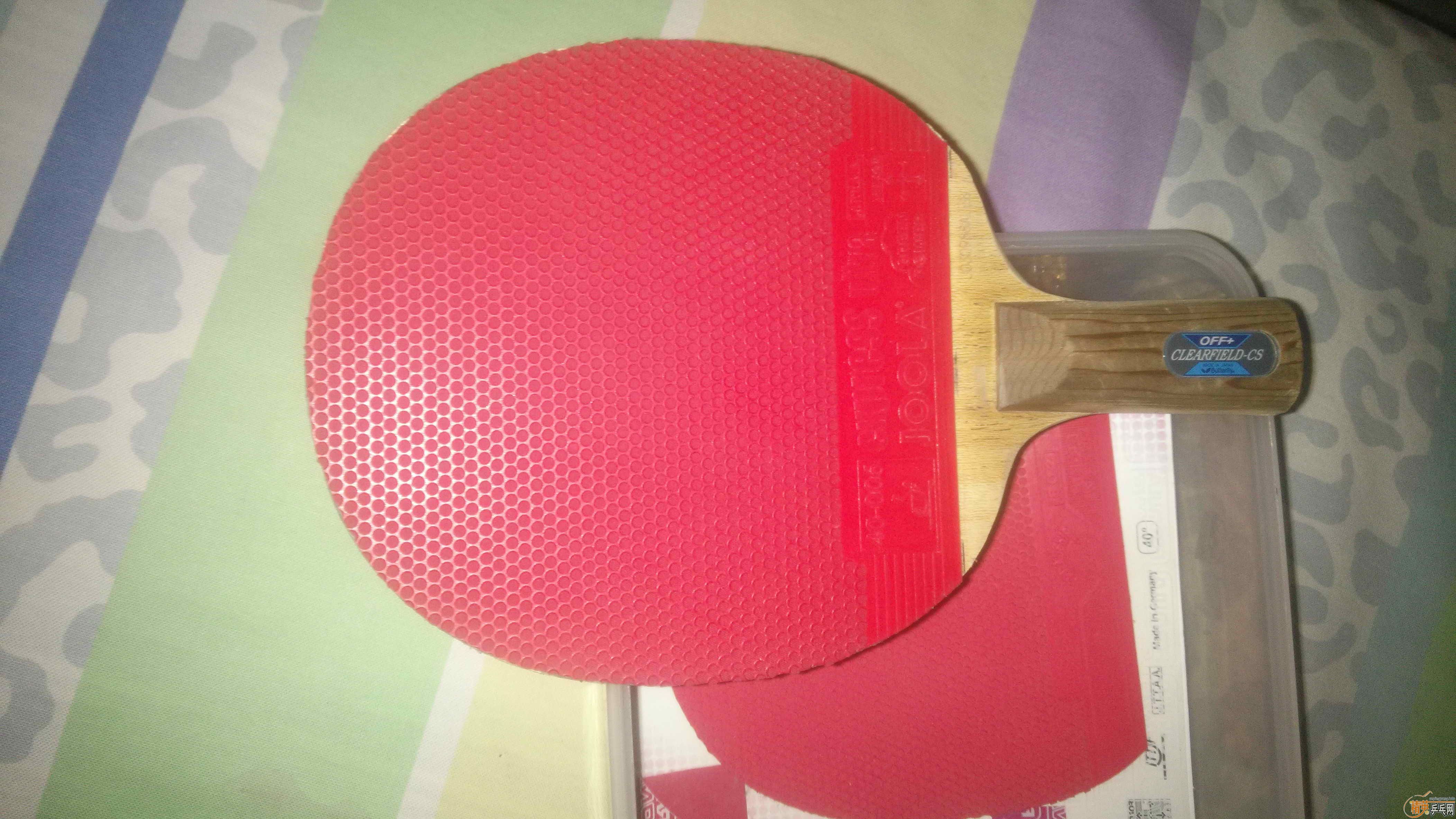 س