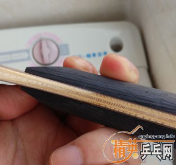 �������ƣ����߼к�ľ��Ļ�Ȧ�װ壬������ɼ��о�װ��