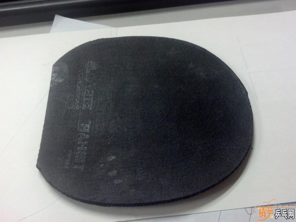 ��ֻ���һ����Сʱ�ĺ�ɫ��V�����к�ɫneoʡ�񣬺�ɫbaracuda��